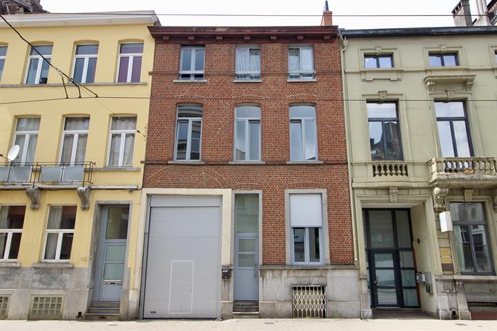 House - for sale - 1190 Forest