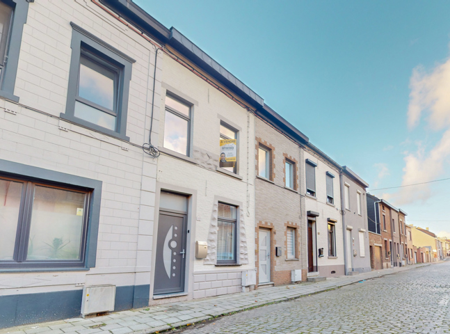 House - for sale - 6180 Courcelles