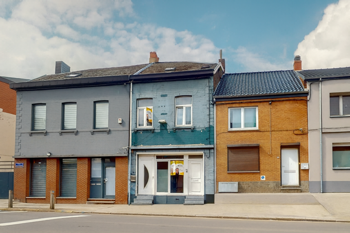 Commercial groundfloor - for sale - 6182 Souvret