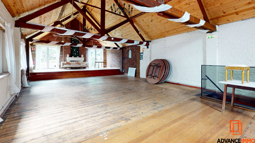 HALLE CENTRE ? ESPACE POLYVALENT ? 574 m² + JARDIN