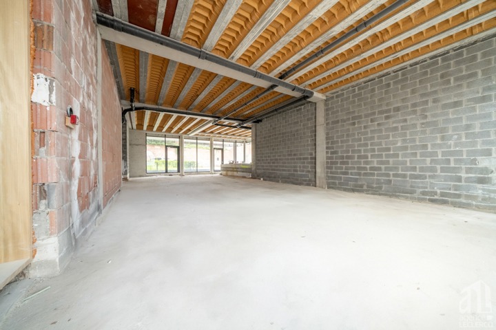 Usage multiple - à vendre - 7500 Tournai