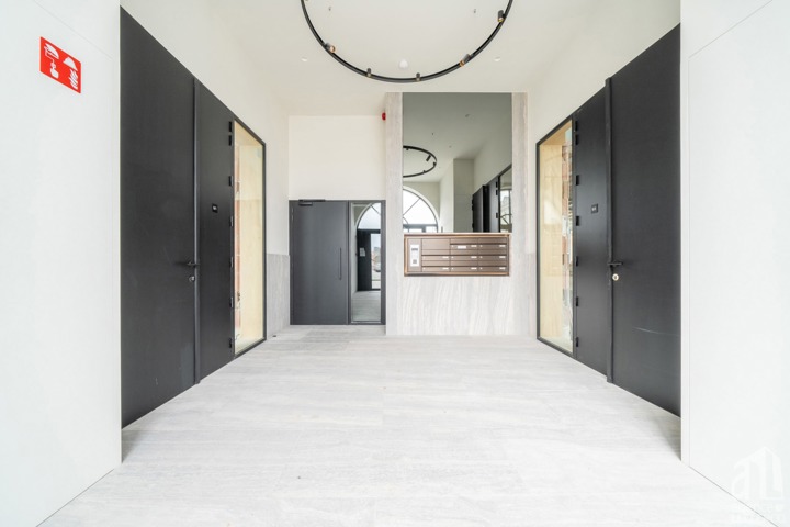 Usage multiple - à vendre - 7500 Tournai