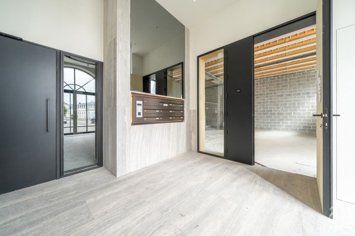 Usage multiple - à vendre - 7500 Tournai