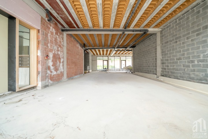 Usage multiple - à vendre - 7500 Tournai