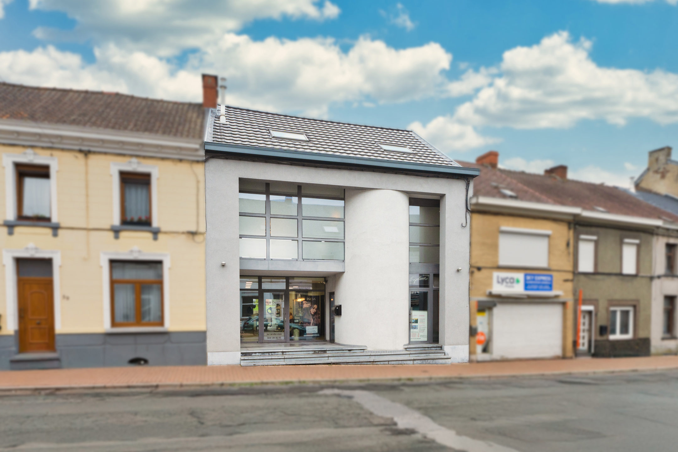 Immeuble avec rez-de-chausse commercial et appartement 3 CH