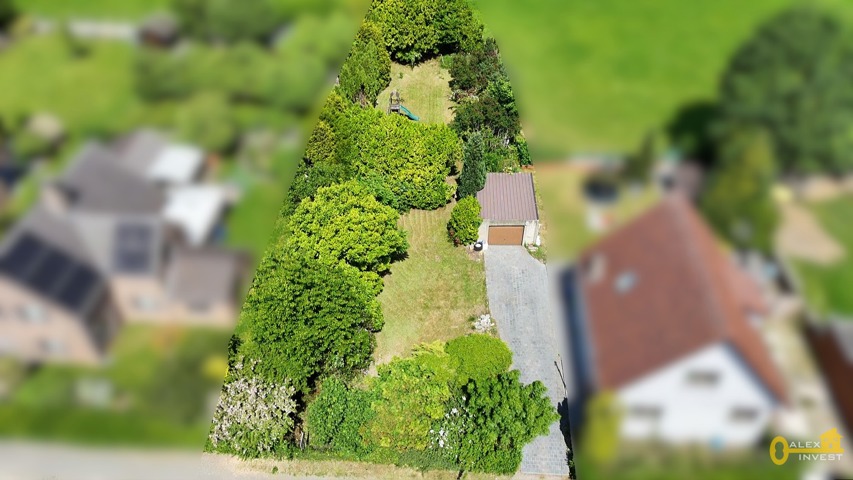 Terrain à bâtir de 779m2