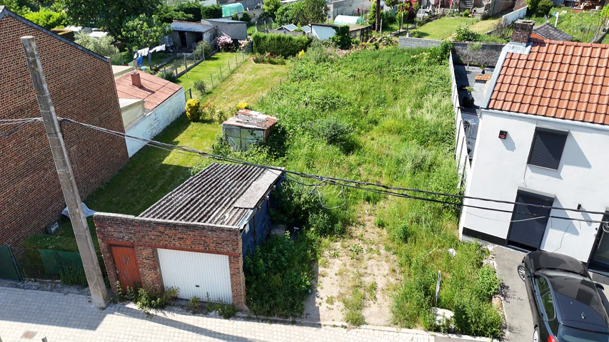 Terrain à bâtir avec permis accordé pour 2 appartements