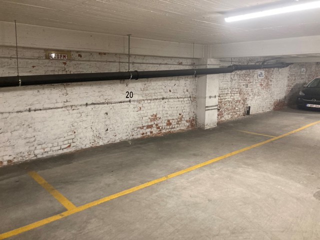 Garage / parking - te huur - 1000 Bruxelles