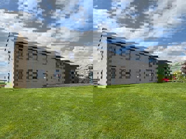 Immeuble à usage multiple - à louer - 6920 WELLIN