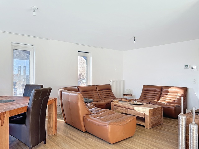 Appartement - te huur - 5570 FESCHAUX