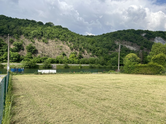 Bouwgrond - te koop - 5540 HASTIERE