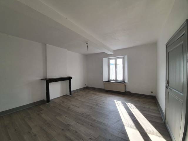 Maison - à louer - 5540 HERMETON-SUR-MEUSE