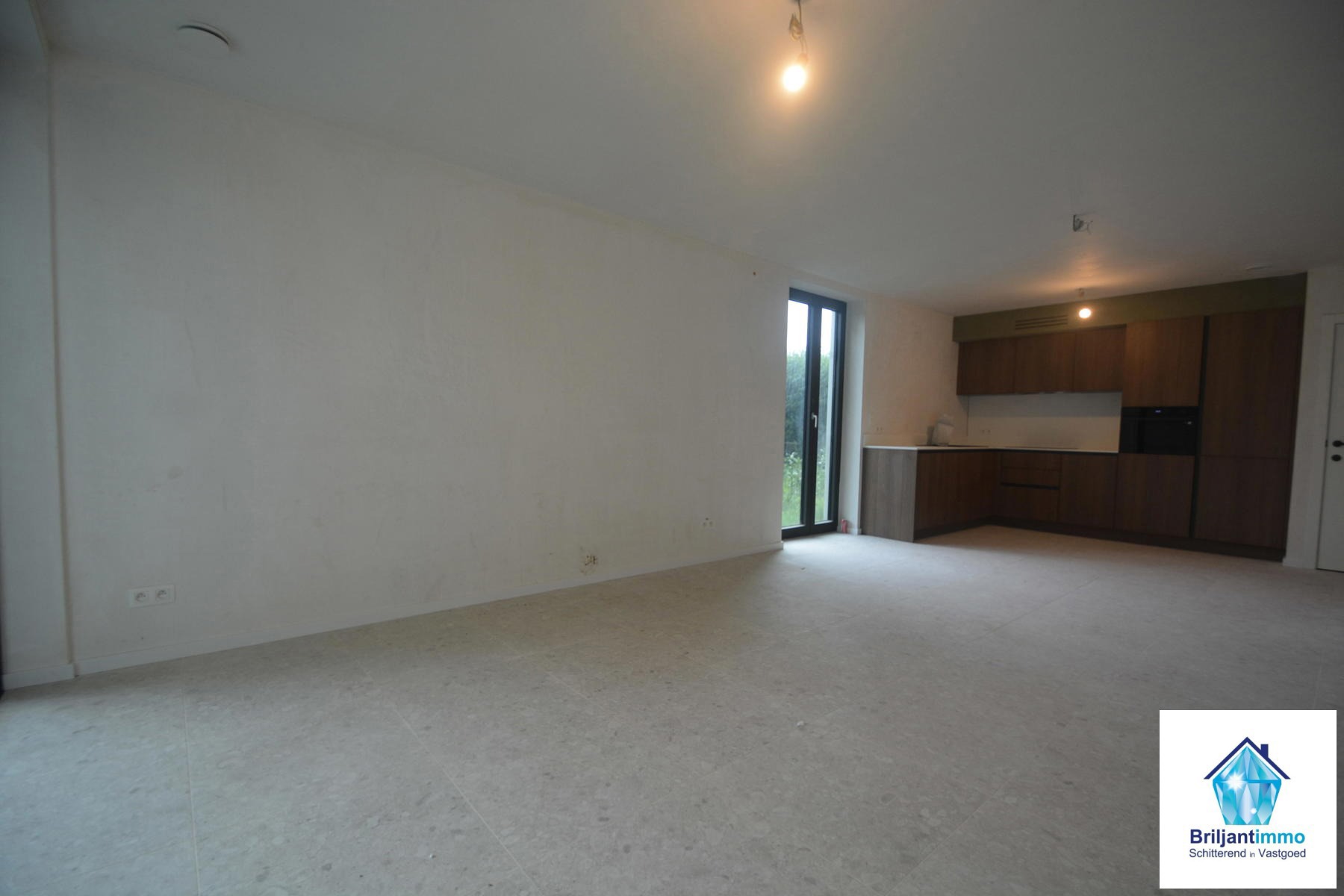 Te Huur: Kolenboer B002 Te Huur: Kolenboer B002