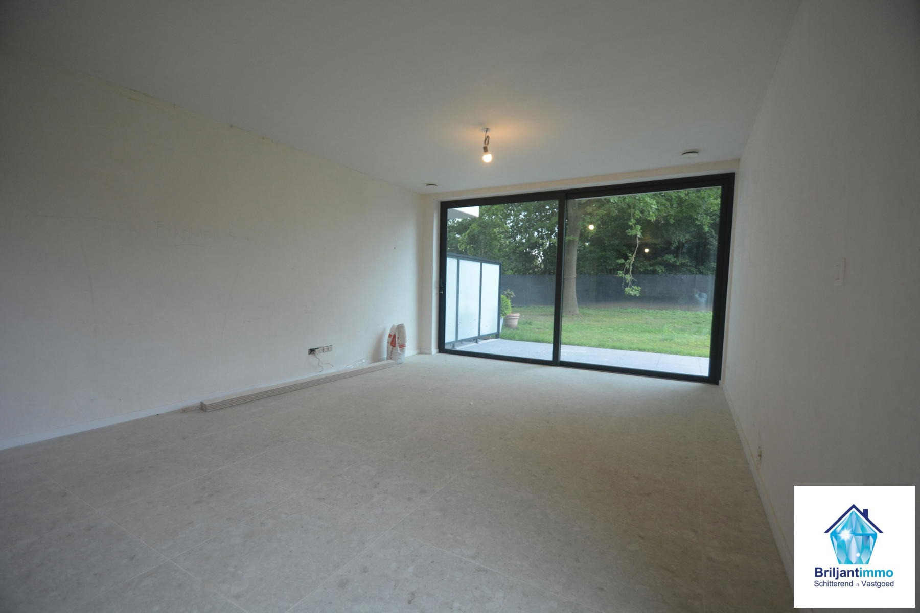 Te Huur: Kolenboer B002 Te Huur: Kolenboer B002