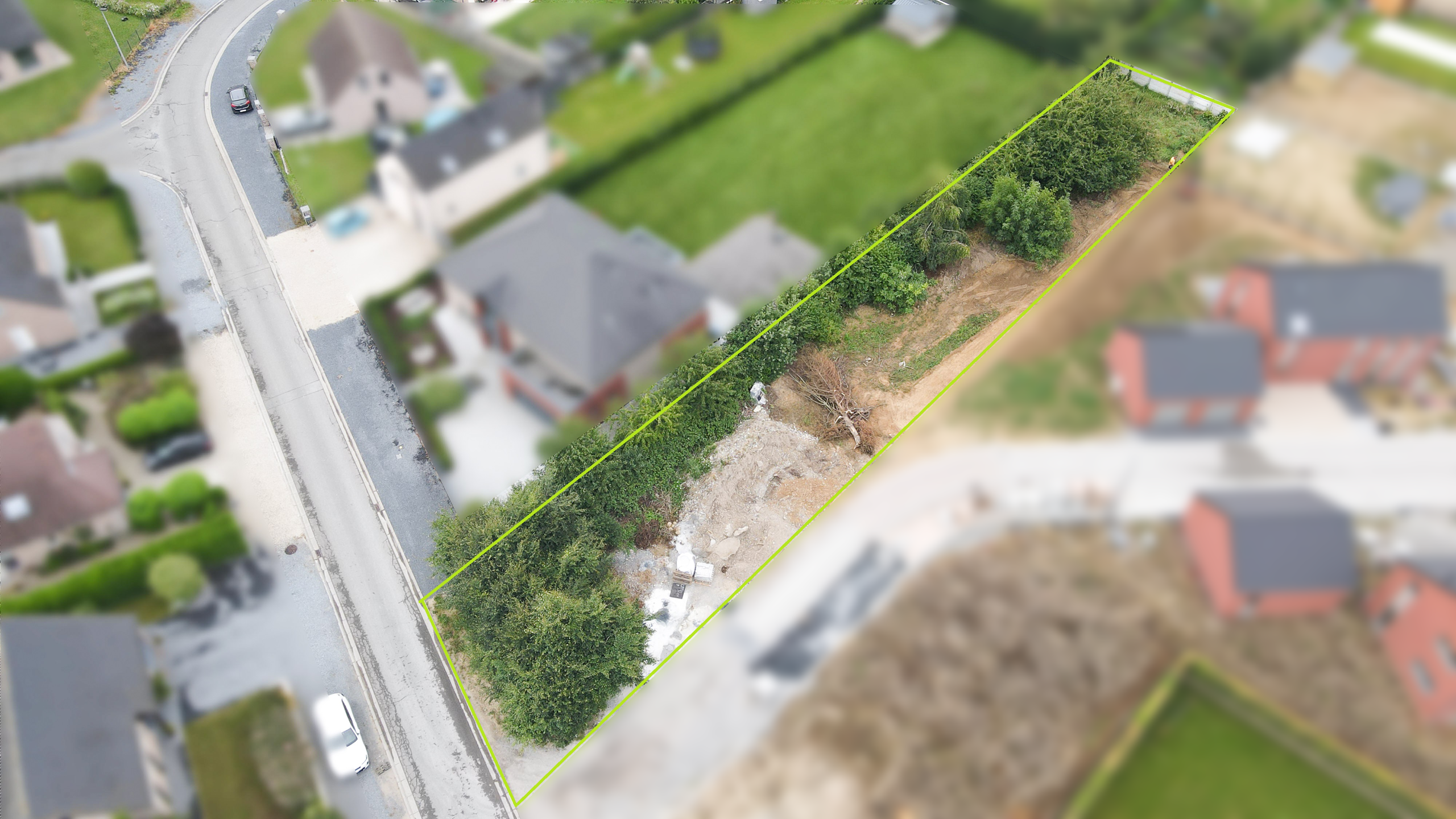 Un terrain à bâtir de 1000 m² situé dans un quartier résidentiel très prisé