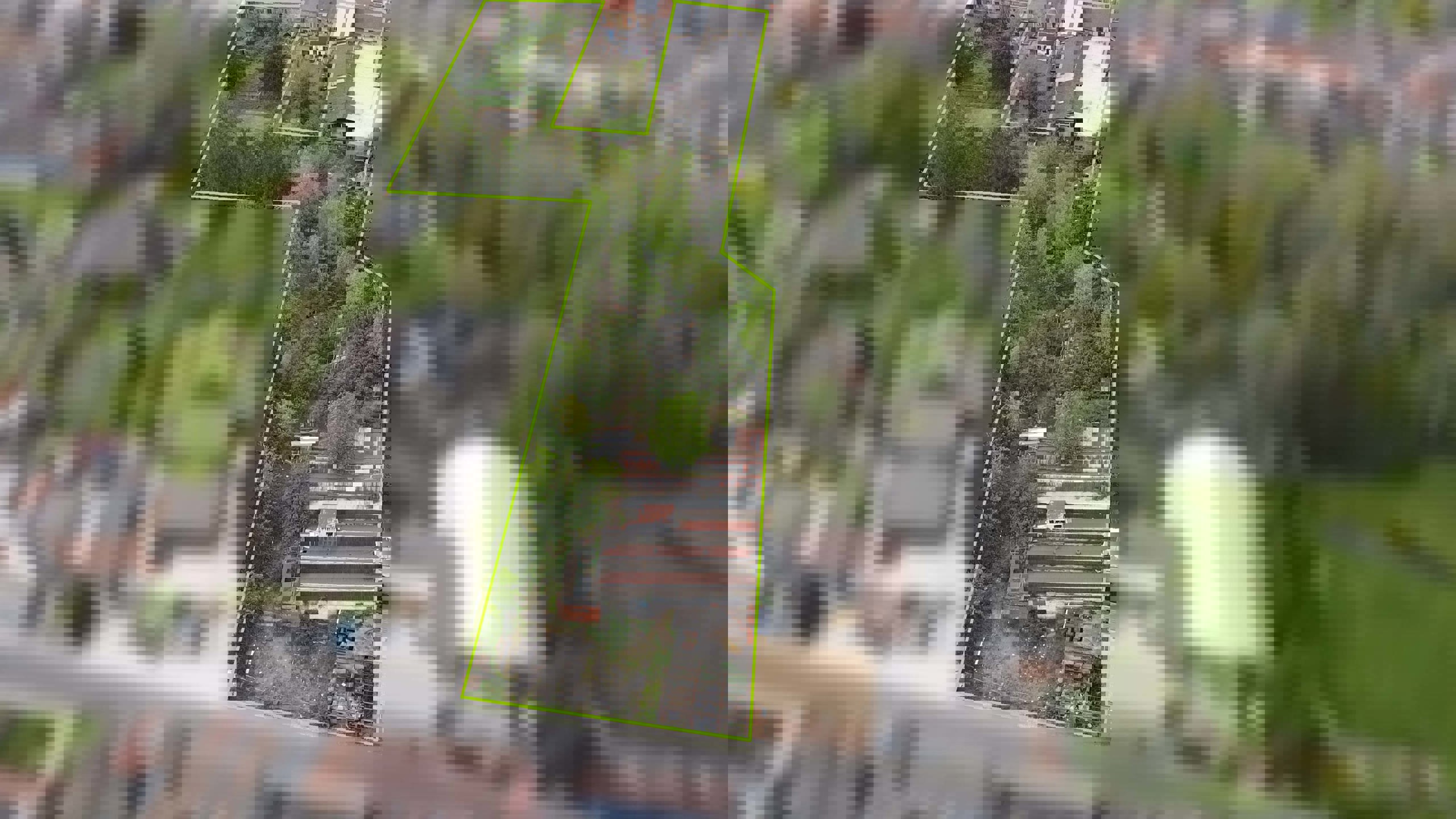 Terrain à bâtir de +/- 7.900 m² sur Péruwelz