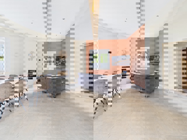 Maison rénovée 3 chambres avec 2 jardins et orientation sud-ouest – Proche frontière et axes routiers