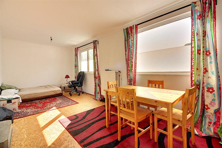 Très belle chambre de 17 m ! Libre de suite ! 