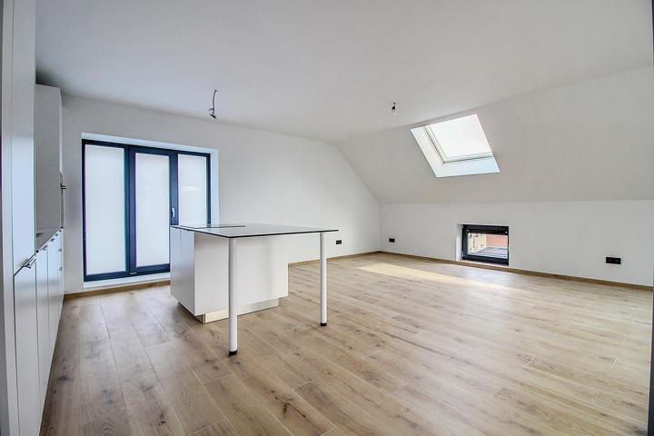 Appartement 2 chambres avec terrasse et 2 places de parkings