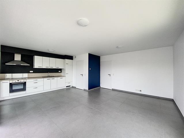 Superbe appartement une chambre avec terrasse et cave dans une résidence de standing à proximité du centre-ville ! Libre le 1er septembre 2026