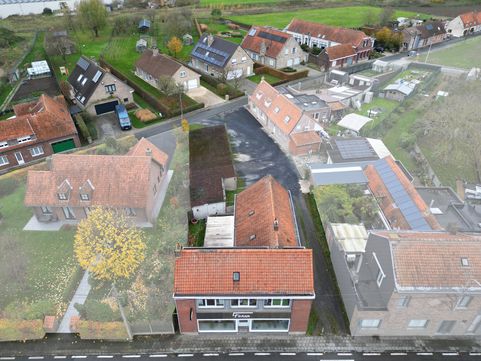 Propriété d’investissement, fort potentiel et grand terrain