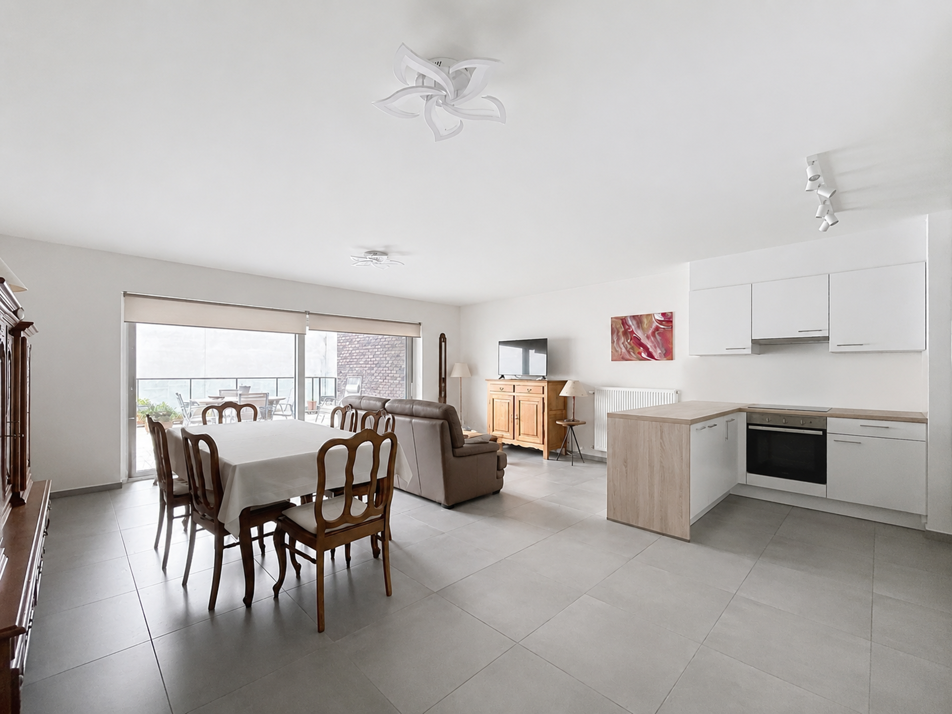 Appartement 2 chambres avec terrasse et parking. Libre le 1er septembre 2026 (possibilité au 1er août 2026).