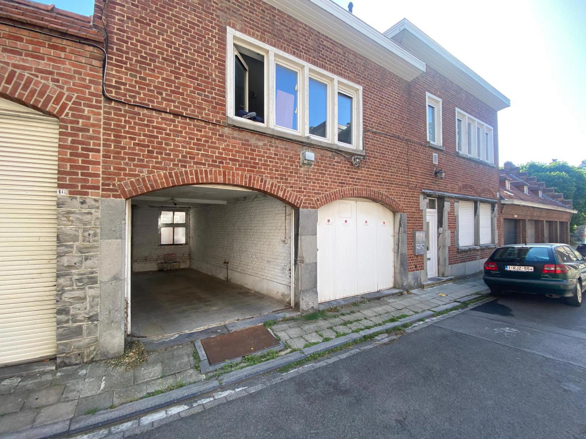 Emplacement de parking en plein cœur du centre-ville ! Libre de suite. 