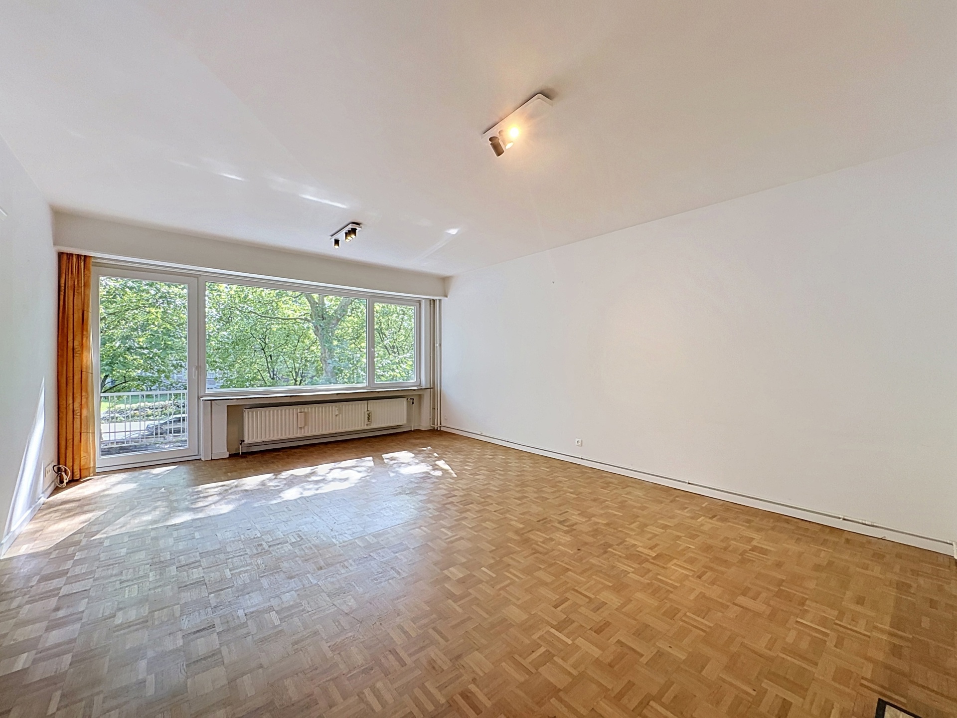 Appartement 2 chambres en centre ville avec cave et garage ! Libre le 1er aout 2026