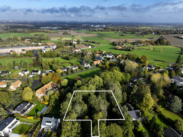 Terrain à bâtir de + 3.000 m² dans un endroit AAA à Marke !