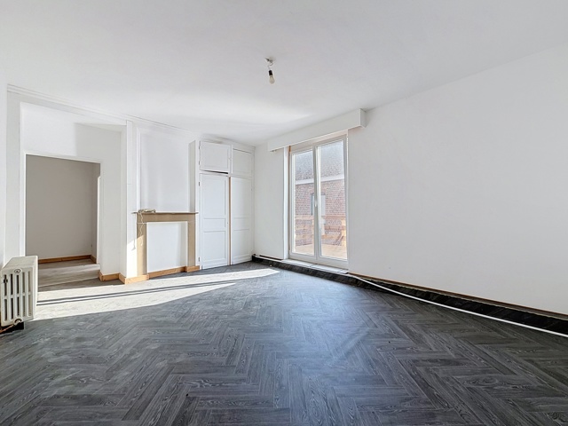 Spacieux appartement une chambre avec terrasse à Herseaux. Libre de suite.