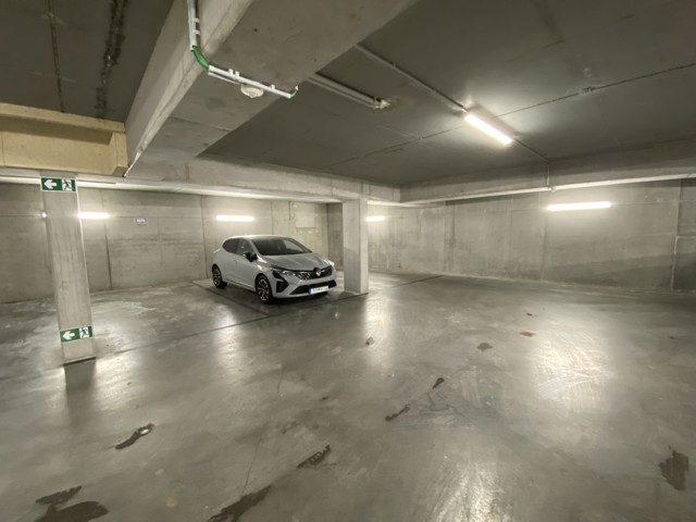Parking Madou View — 3