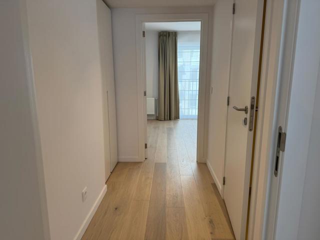 MADOU PLAZA 3.04 — 4