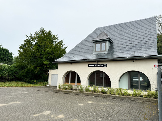 Chaussée de Bruxelles - Immeuble mixte commerce et habitation