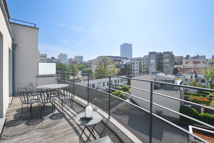 Châtelain - magnifique appartement 2 chambres et bureau avec terrasse