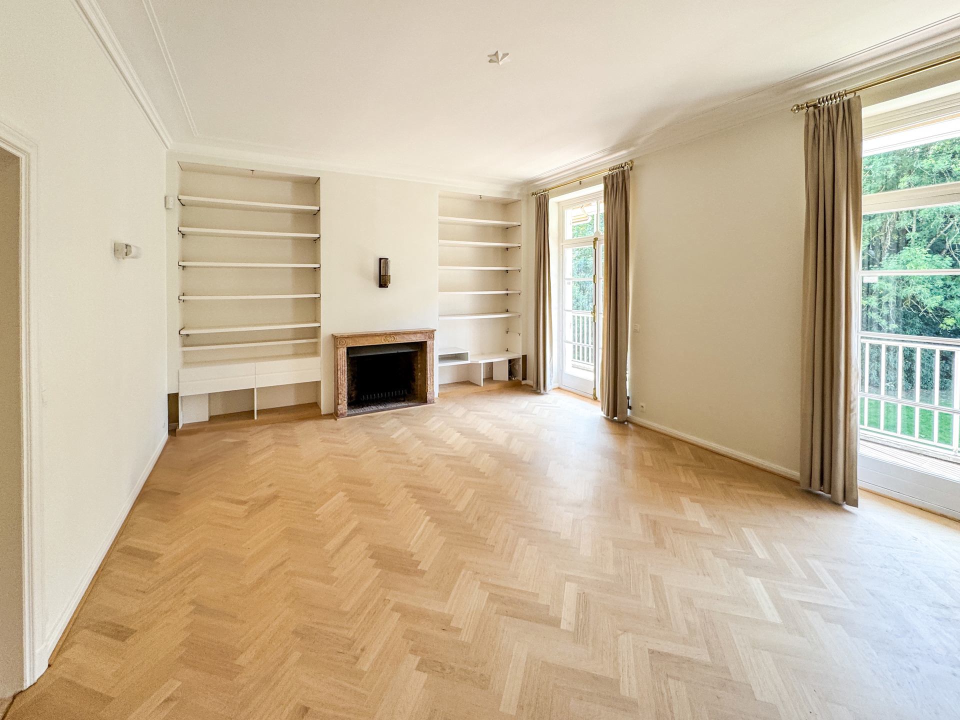 Roosevelt - Grand appartement en face du bois de la cambre