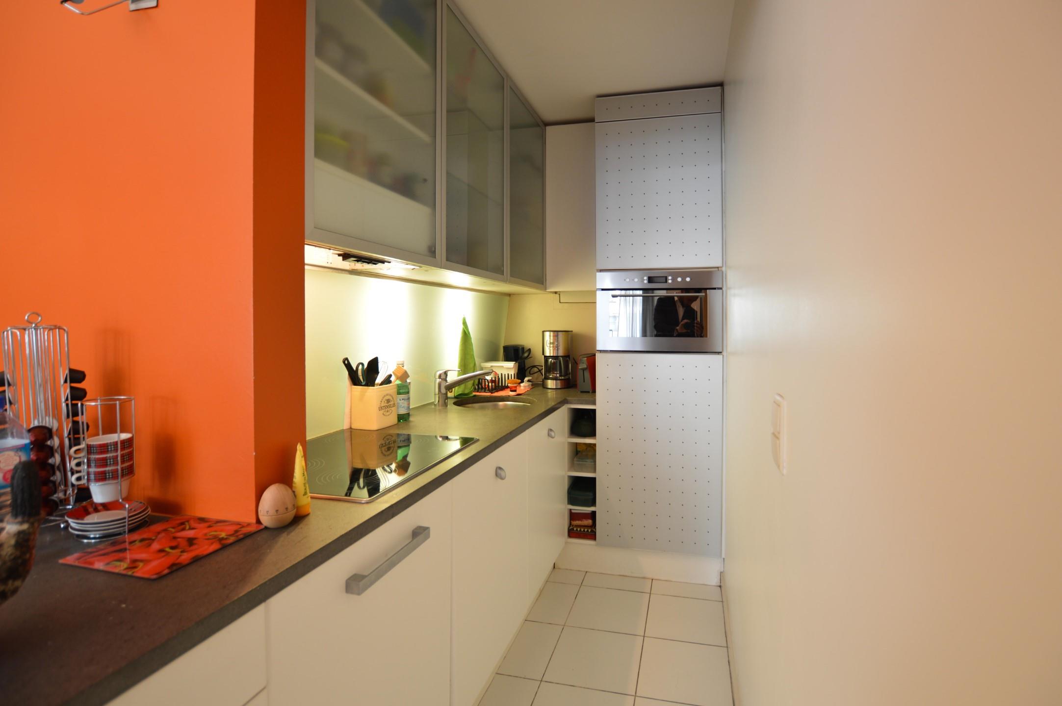 Châtelain/ Louise: appartement 1 ch meublé en parfait état