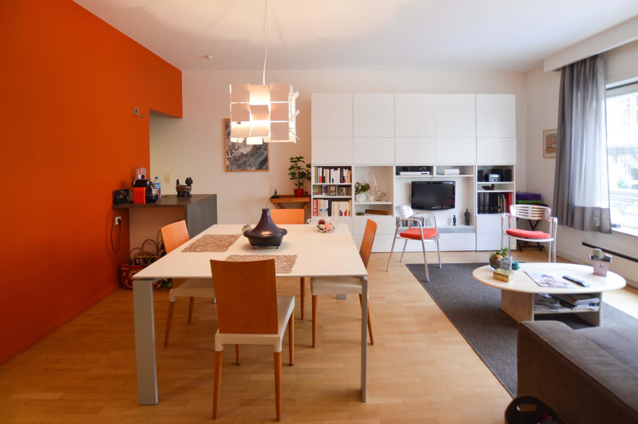 Châtelain/ Louise: appartement 1 ch meublé en parfait état