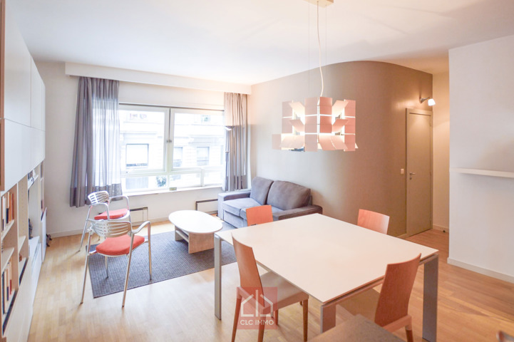 Châtelain/ Louise: appartement 1 ch meublé en parfait état