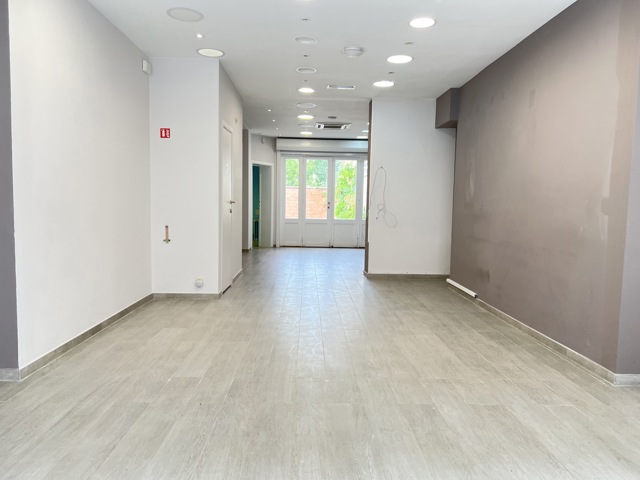 Commerce individuel - à louer - 1180 Uccle