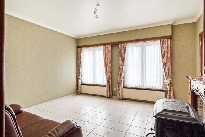 Woning met bouwgrond 17