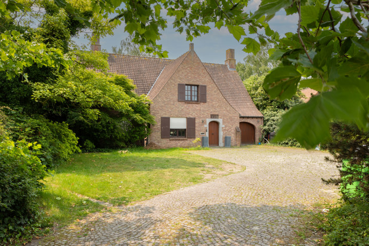 Louis Leynstraat 50 - 8800 Roeselare