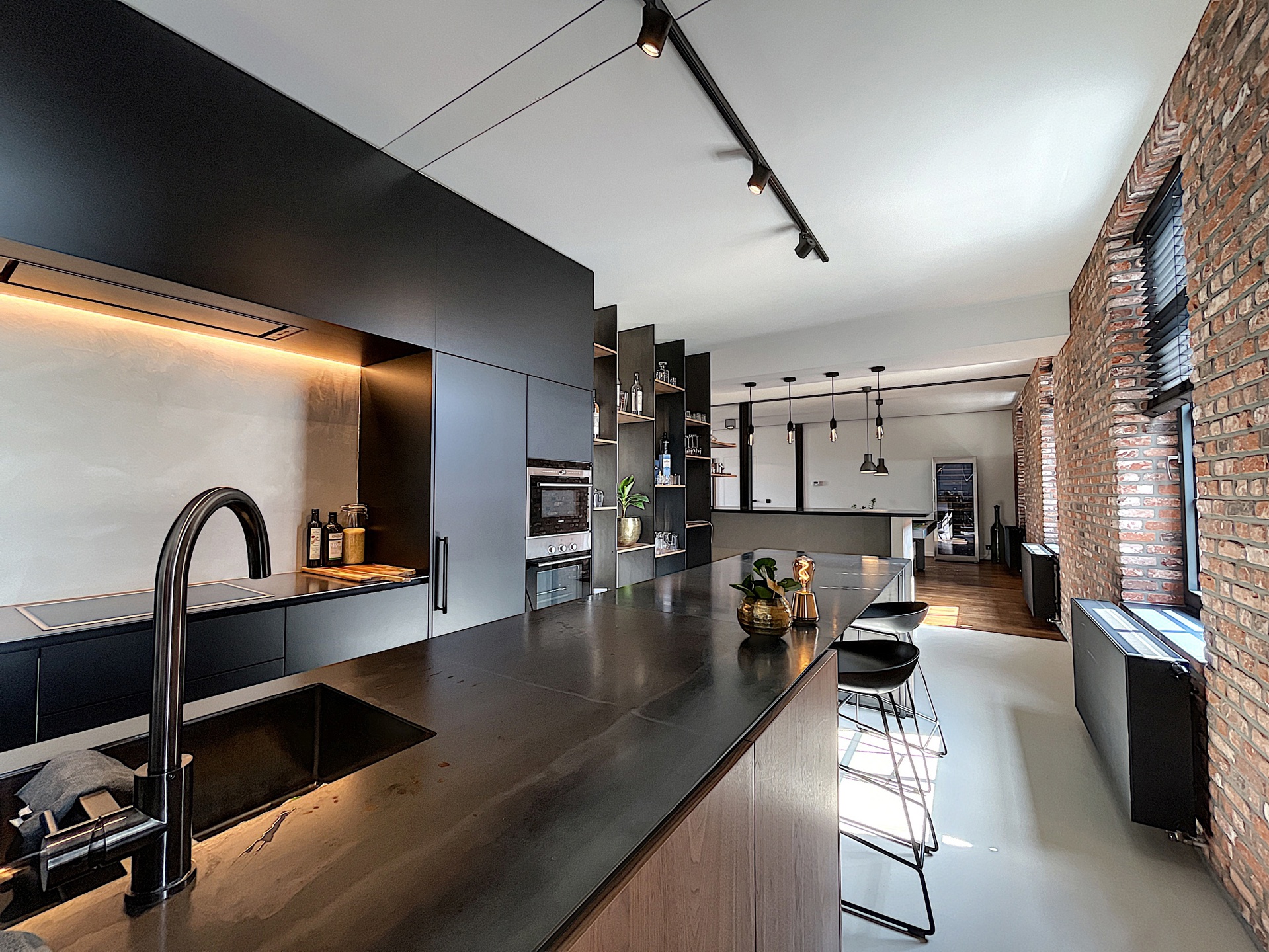 Dendermondsesteenweg 48B bus 203