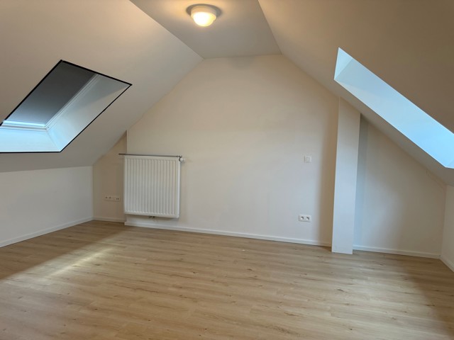 Duplex - Court-St.-Etienne - #7689382-0