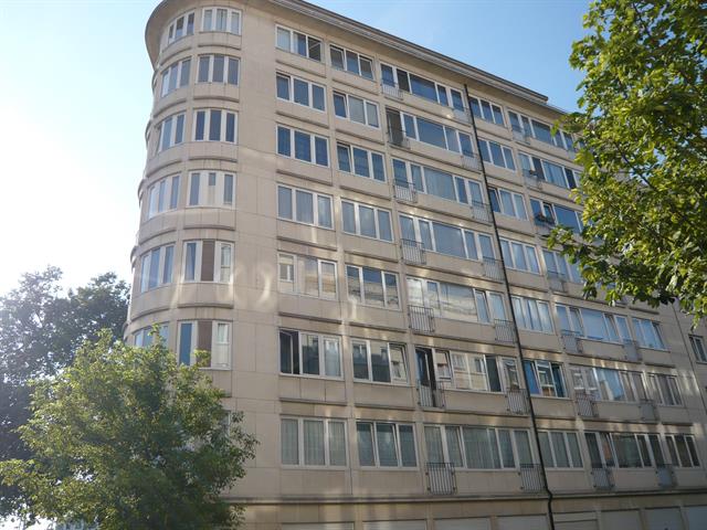 superbe appart rénové 2CH.