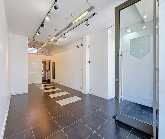 Garage à vendre - 4430 Ans