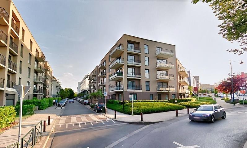 Binnenstaanplaats - te huur - 1160 Auderghem