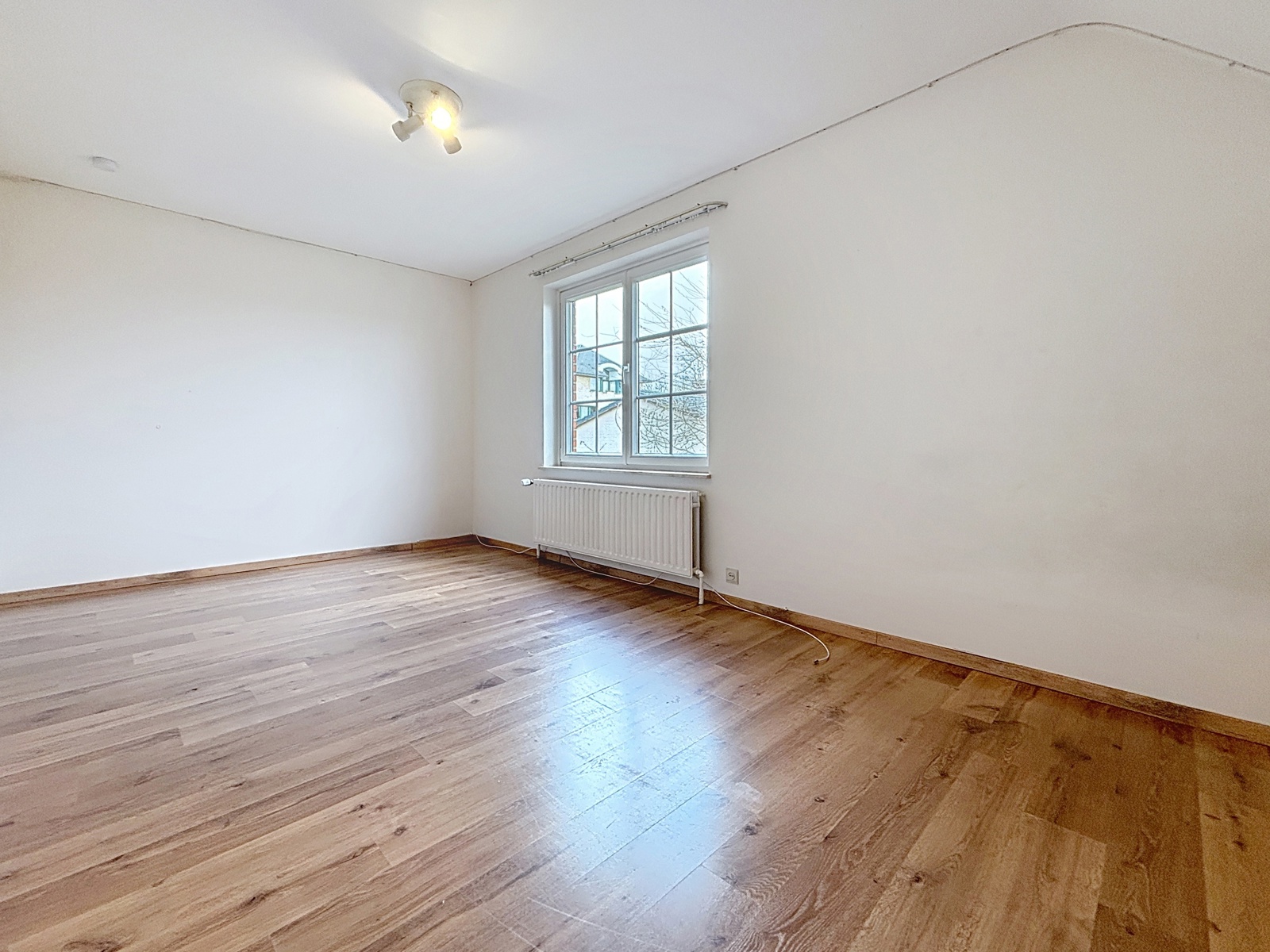 Maison à louer Overijse 1.600 €, Agence immobilière Bruxelles - 