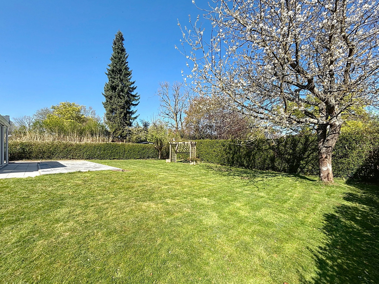 Maison à louer Hoeilaart 1.450 €, Agence immobilière Bruxelles - 