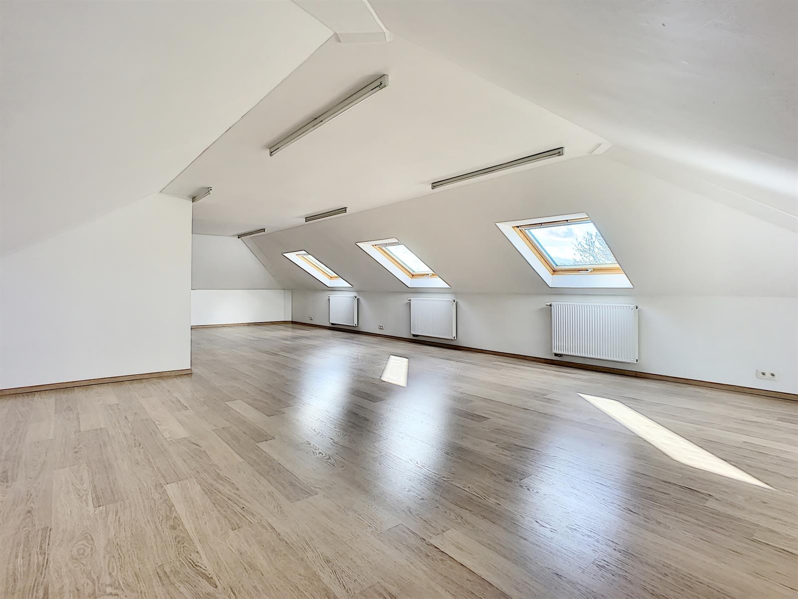 Maison à louer Hoeilaart 2.250 €, Agence immobilière Bruxelles - 