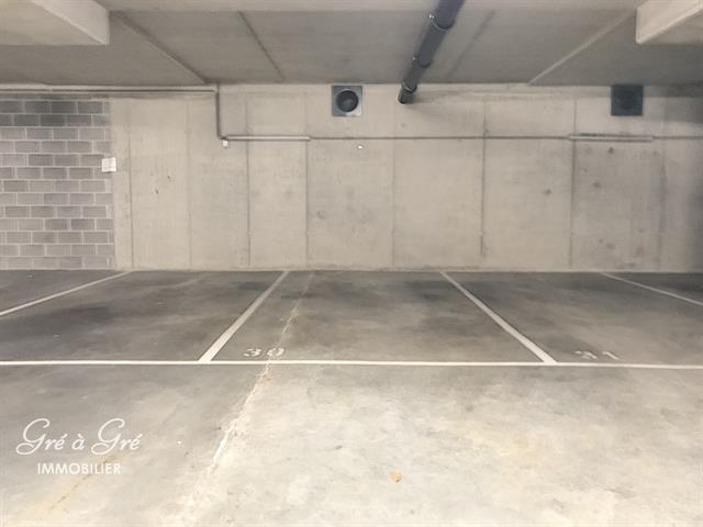 Binnenstaanplaats - te huur - 1160 Auderghem